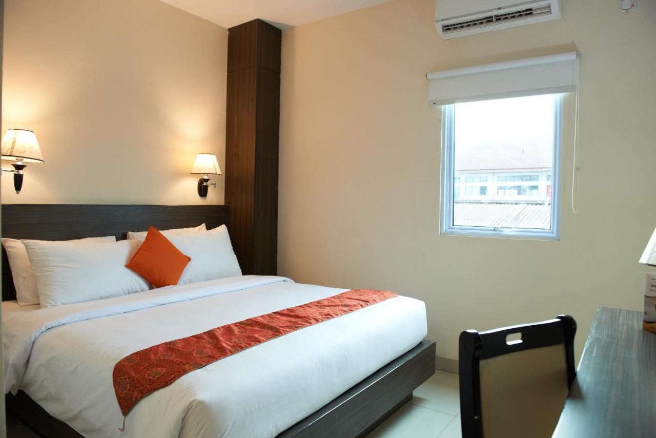 Winstar Hotel Pekanbaru Luaran gambar