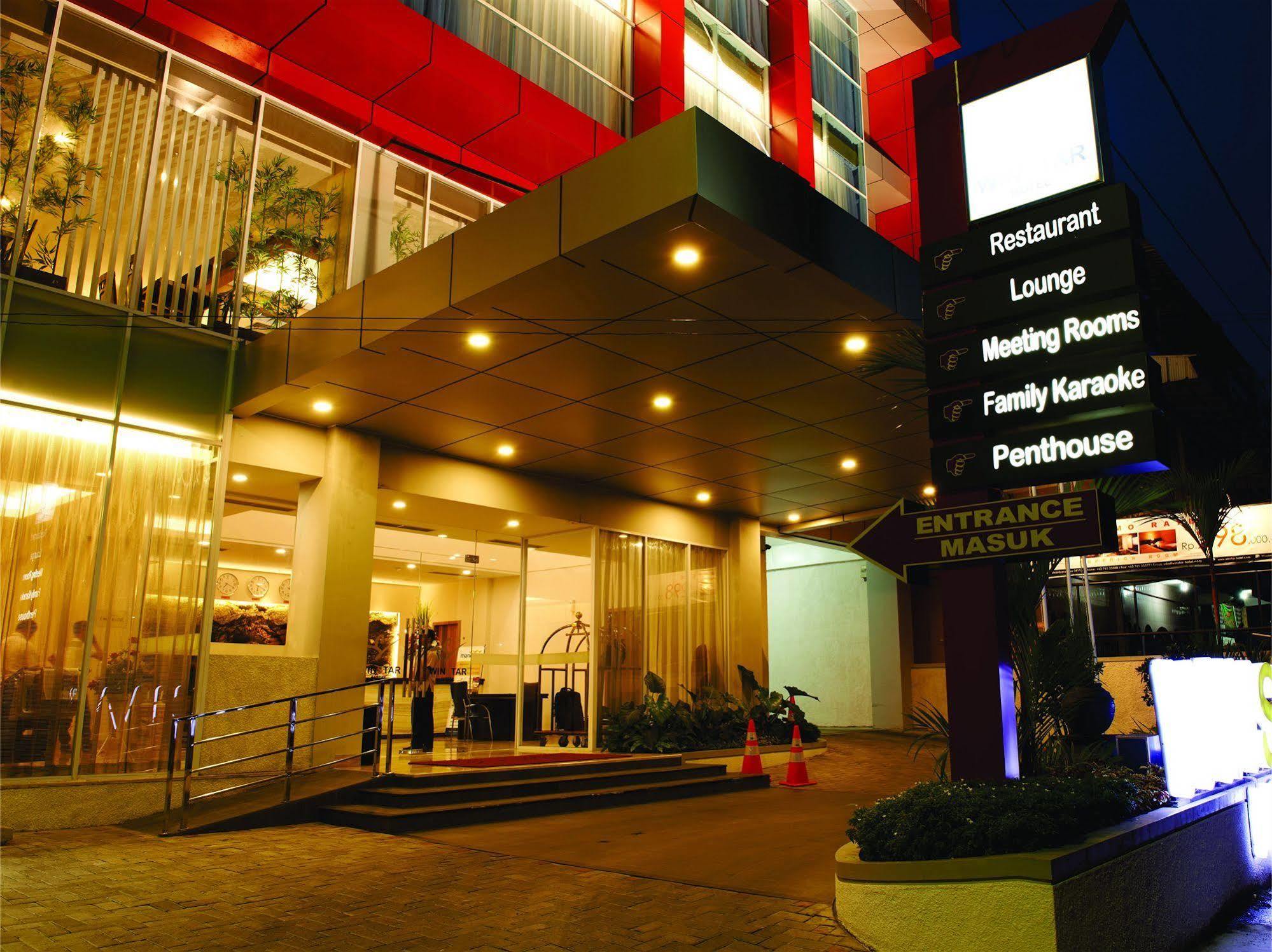 Winstar Hotel Pekanbaru Luaran gambar