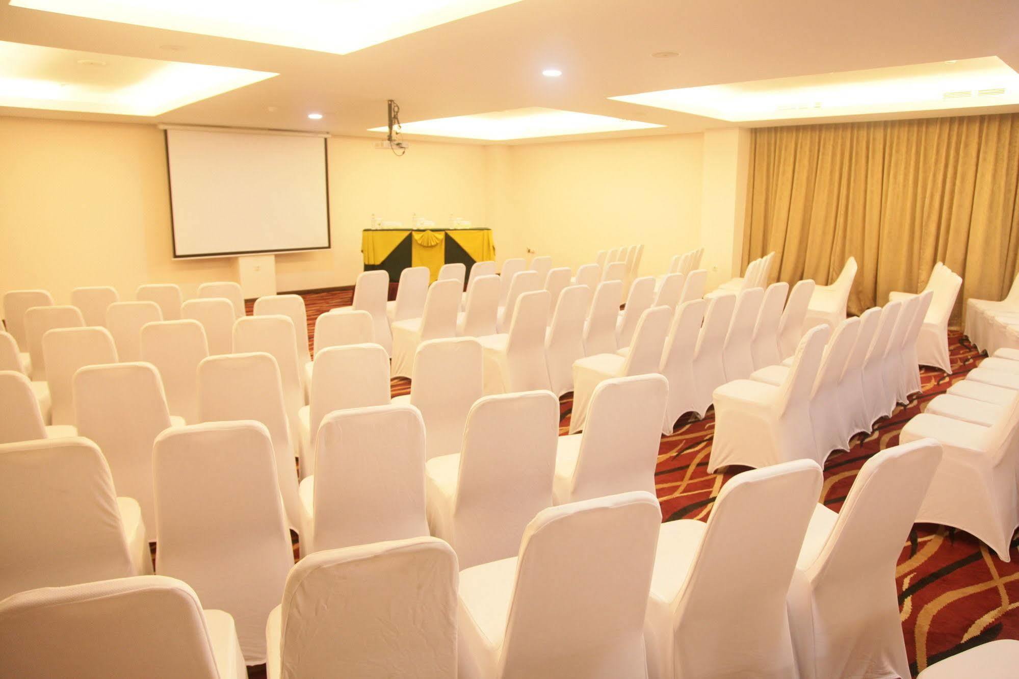 Winstar Hotel Pekanbaru Luaran gambar